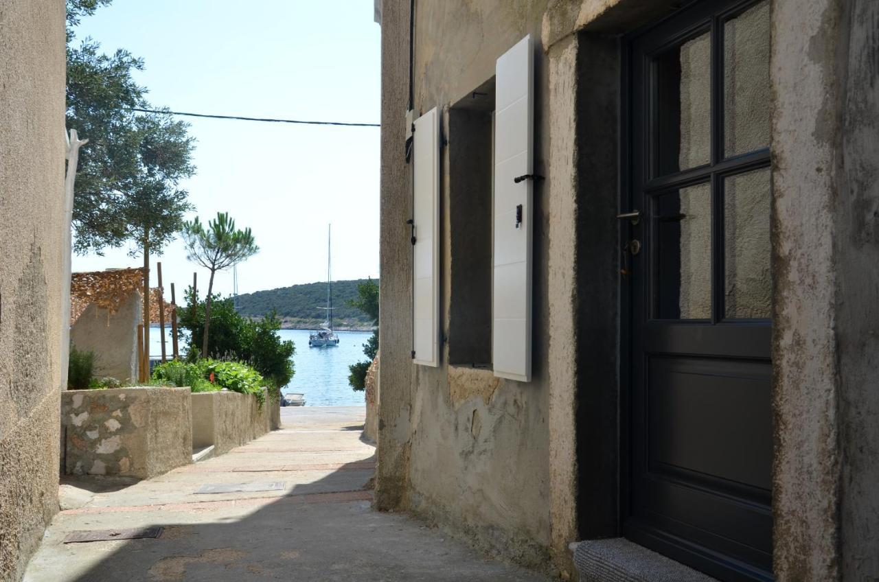 Apartments Martamare Martinšćica 外观 照片