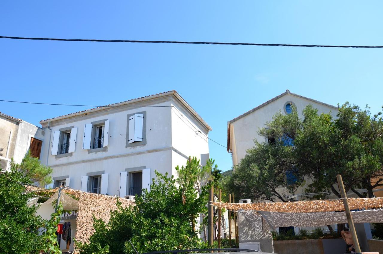 Apartments Martamare Martinšćica 外观 照片